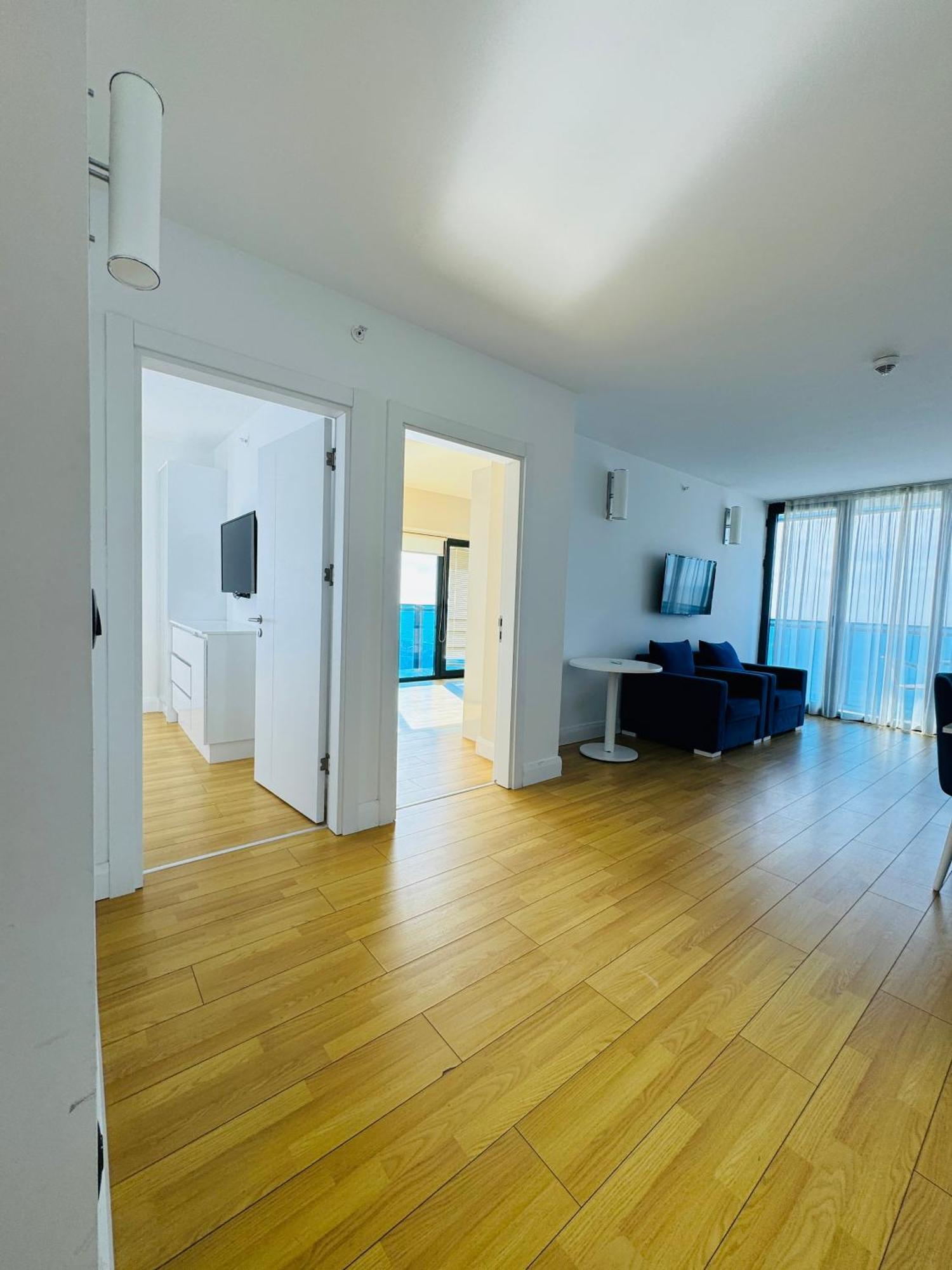 Orbi City Aparthotel Sea View Batumi Exterior foto
